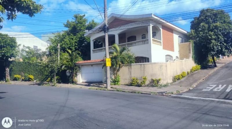 Casa de 248m² em Leilão — Avenida Um, nº 253, Parque das Nações, São João da Boa Vista