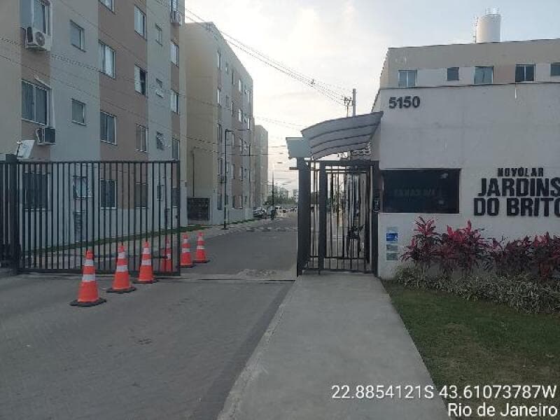 Apartamento em leilão extrajudicial em Cosmos, Rio de Janeiro — Estrada do Campinho N. 5150 Apto. 501, BL 3