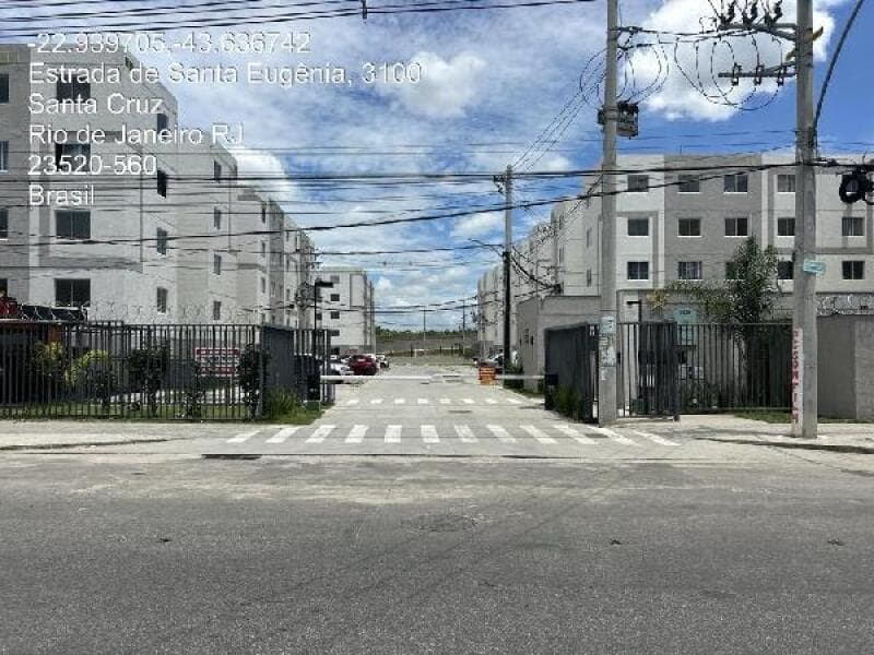 Apartamento em leilão extrajudicial em Santa Cruz, Rio de Janeiro — Estrada de Santa Eugenia N. 3200 Apto. 101, BL 11