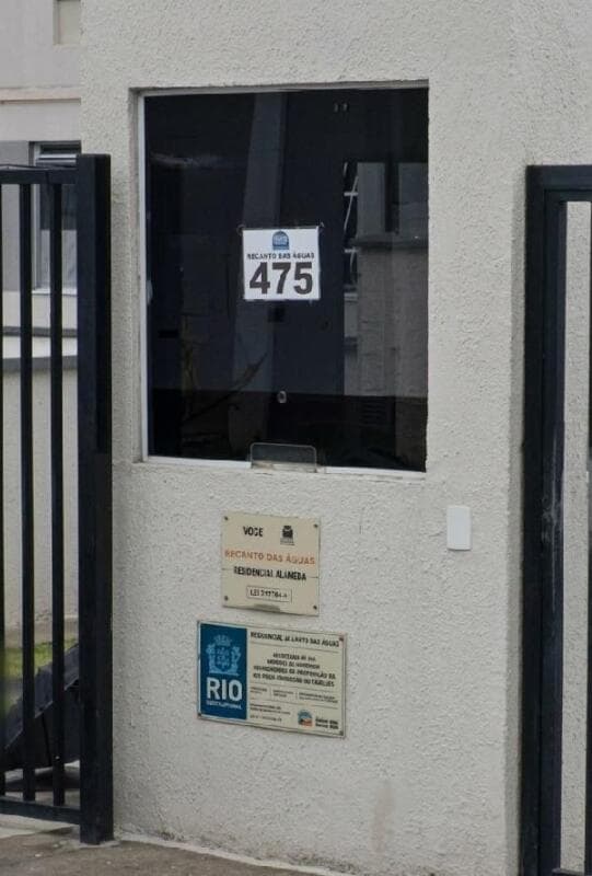 Apartamento em leilão extrajudicial em Santa Cruz, Rio de Janeiro — Rua Aporuna N. 475 Apto. 502, BL 7