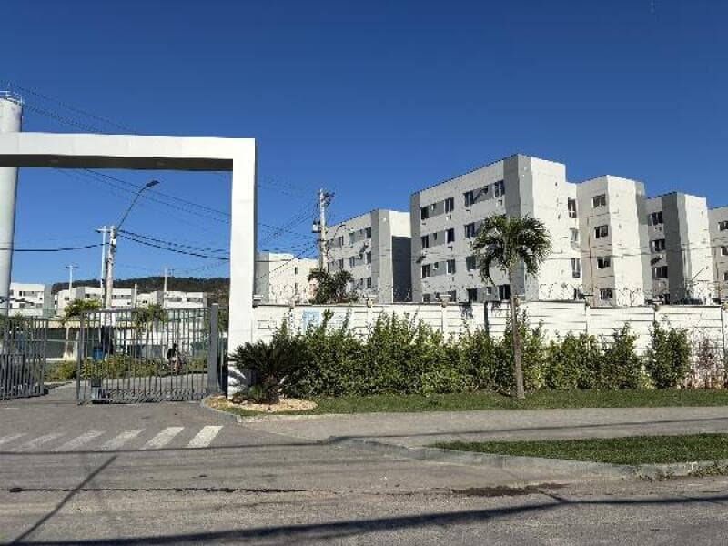 Apartamento em leilão extrajudicial em Santa Cruz, Rio de Janeiro — Rua Ibirarema, nº 118 Apto. 303, BL 1