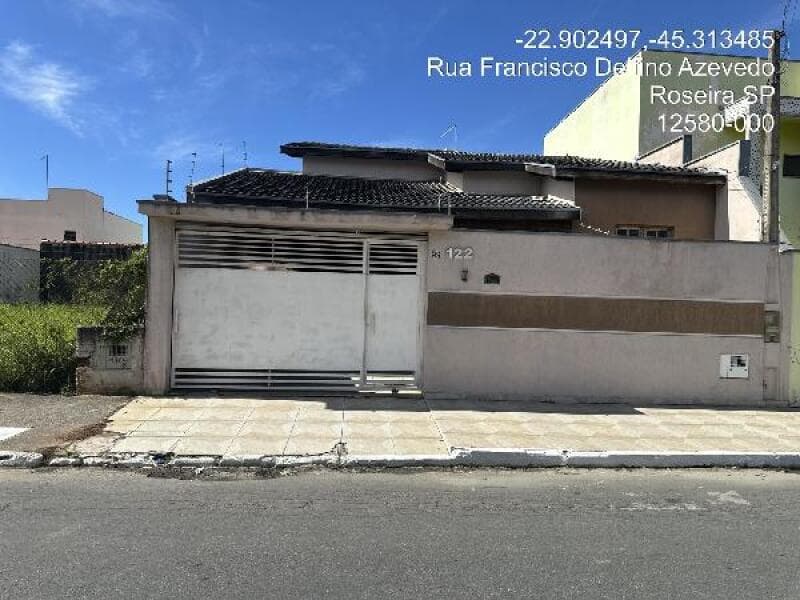 Casa em leilão extrajudicial em Roseira — Rua Francisco Delfino Azevedo Antiga Avenida 4 N. 122, LT 07 QD F, Villa Roma