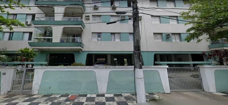 Apartamento em leilão judicial em Jardim Las Palmas, Guarujá — Avenida Miguel Alonso Gonzales, 395- apto. 13
