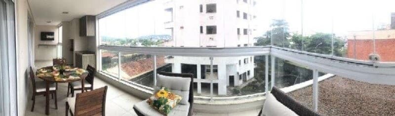 Apartamento em leilão judicial em Enseada, Guarujá — R. Prof. Mario de Almeida Píres, 126- apto. 172
