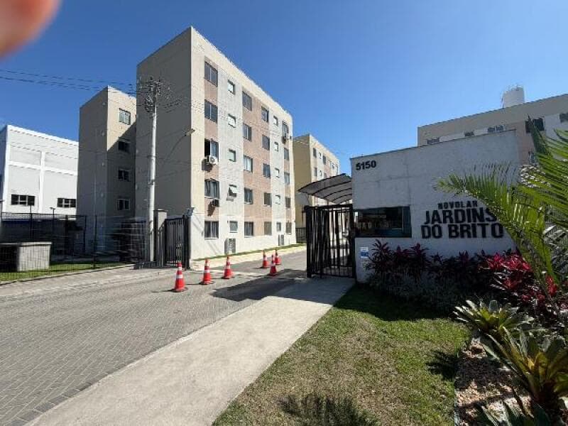 Apartamento em leilão extrajudicial em Campo Grande, Rio de Janeiro — Estrada do Campinho N. 5150 Apto. 402, Bl 20
