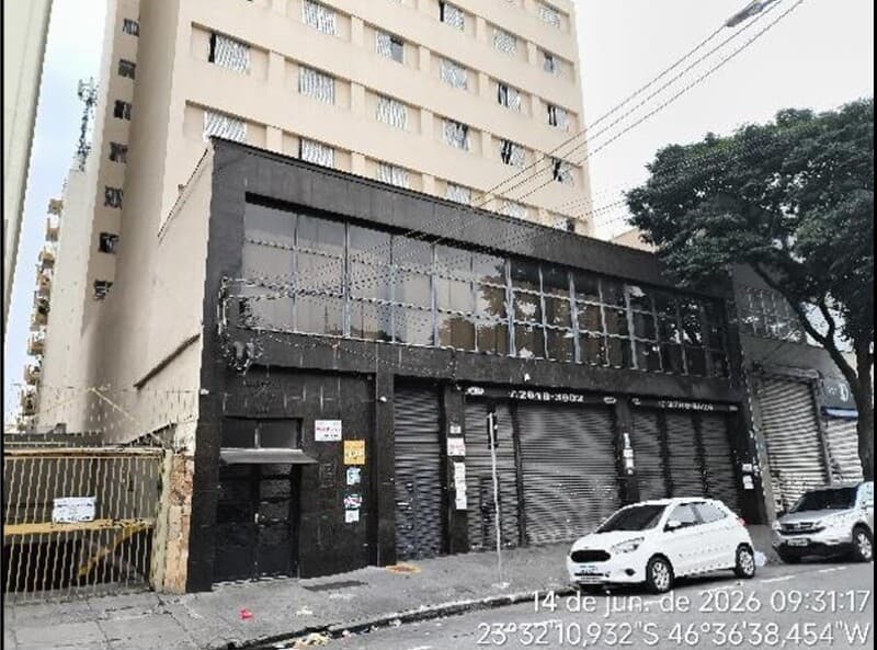 Apartamento em leilão extrajudicial em Brás, São Paulo — Rua Sampson N. 333 Apto. 704