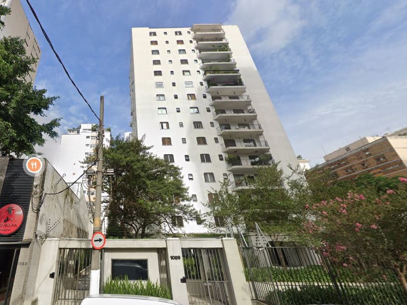 Apartamento em leilão extrajudicial em Cerqueira César, São Paulo — Rua Padre João Manuel, n°1.089