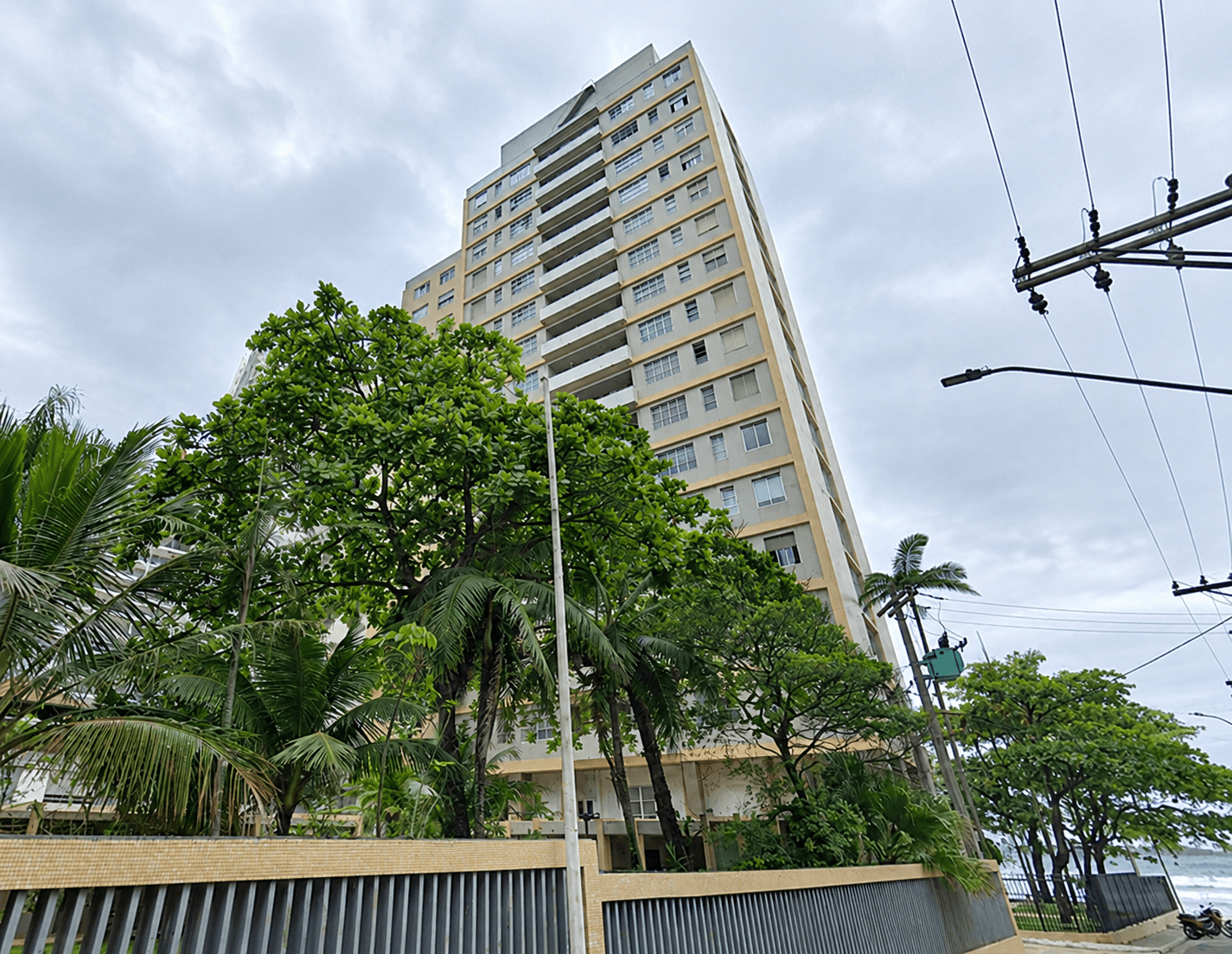Apartamento em leilão extrajudicial em Centro, Guarujá — Avenida Marechal Deodoro Da Fonseca, 129