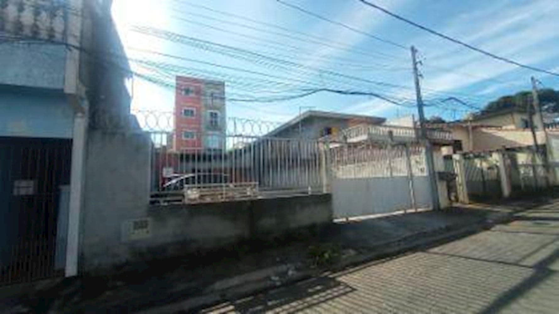 Apartamento em leilão extrajudicial em Caxangá, Suzano — Rua Maria do Carmo Nunes Feitosa, 55, Apto 12, Bloco B - Residencial Village Pitangueiras