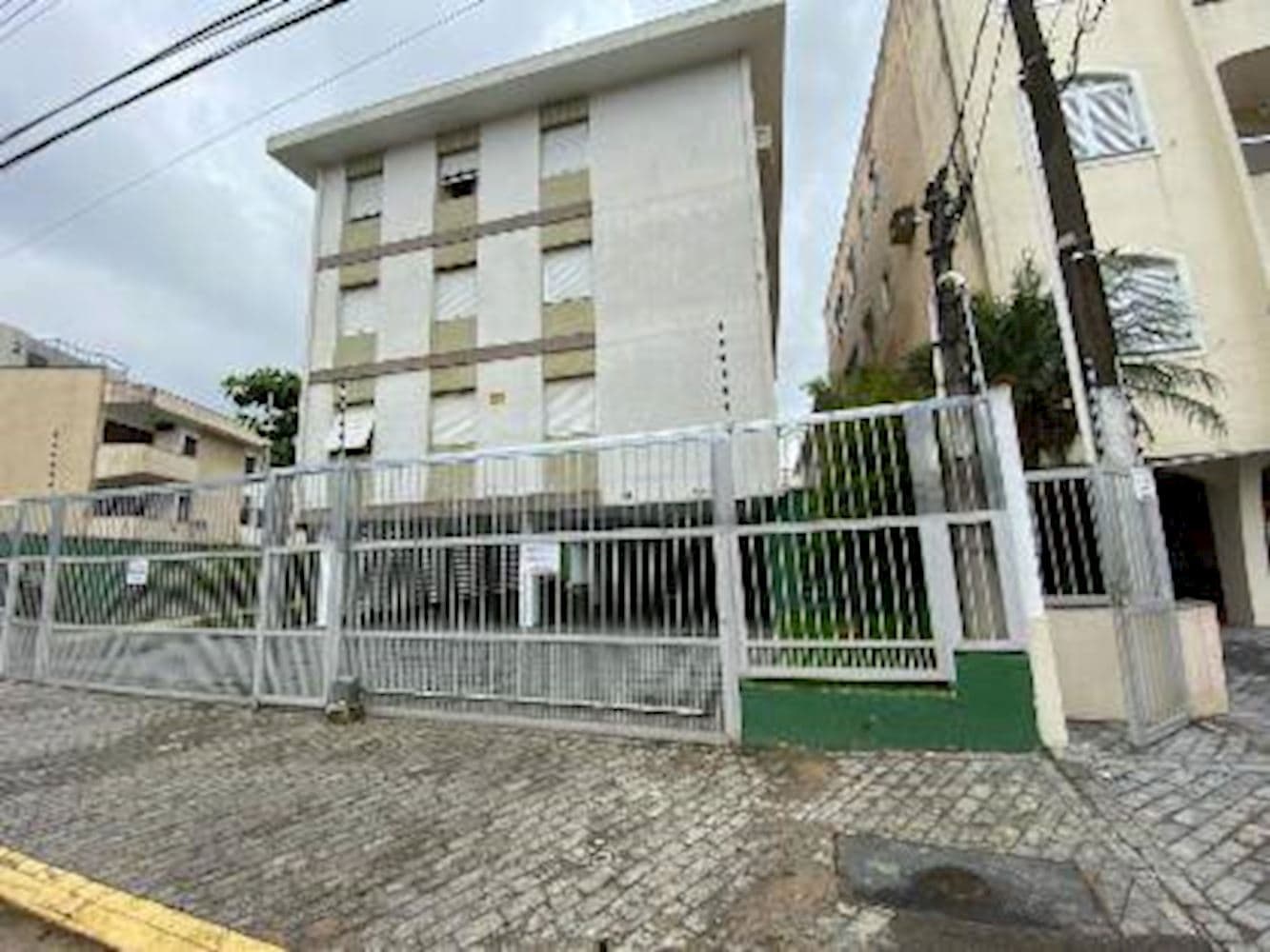 Apartamento em leilão extrajudicial em Loteamento João Batista Julião, Guarujá — Rua José Ignácio Correa, 107, AP 25