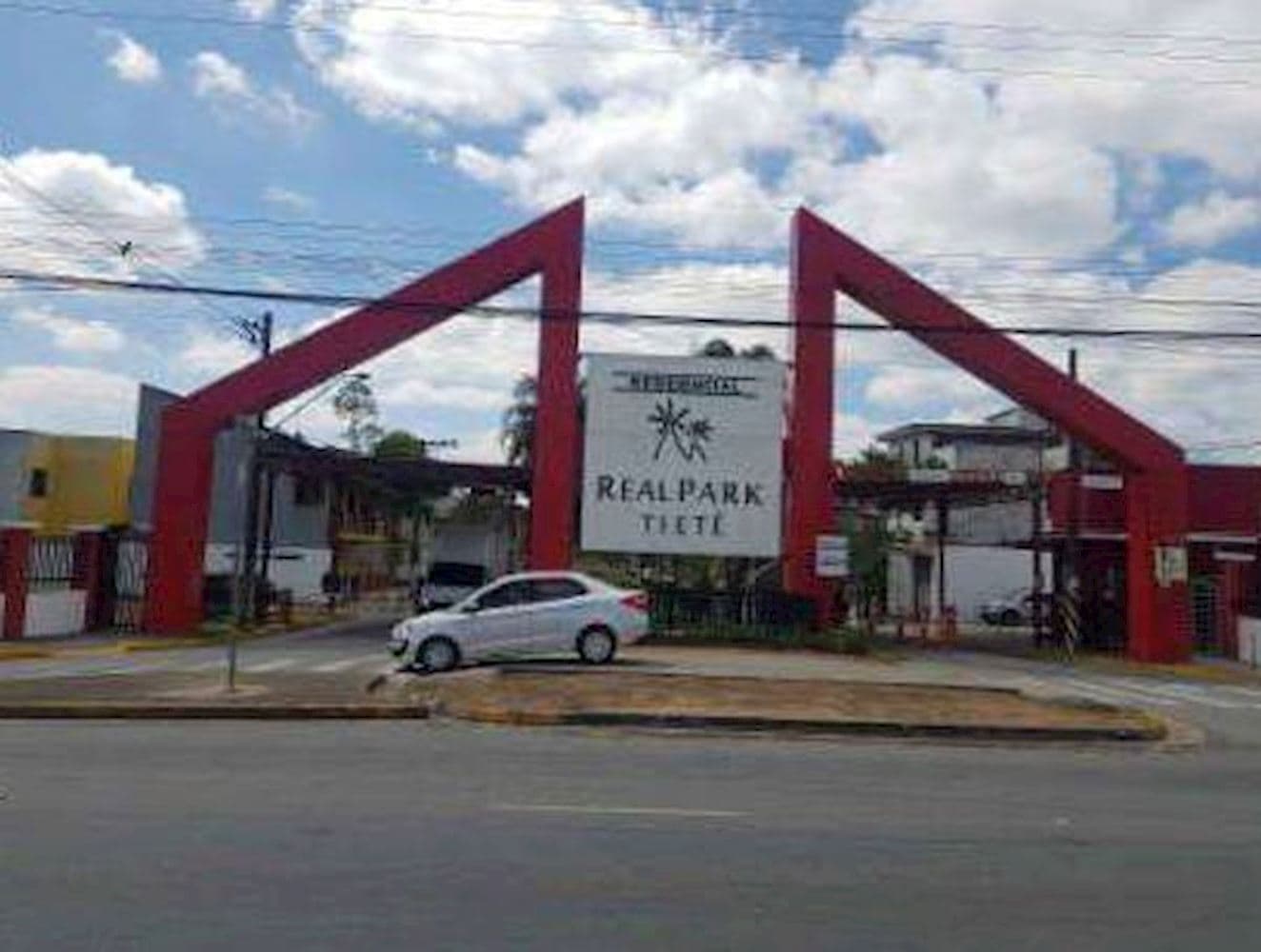 Casa em leilão extrajudicial em Real Park Tietê Jundiapeba, Mogi das Cruzes — Rua Odila Rodrigues Martins, 389