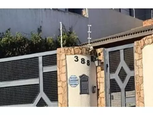 Casa em leilão extrajudicial em Nova Gardênia, Atibaia — Alameda Joviano Alvim, 388