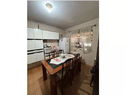 Casa em leilão judicial em Vila Camilópolis, Santo André — Rua Taubaté, nº 245