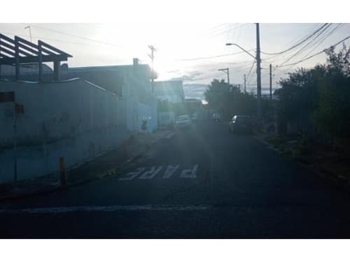 Casa em leilão extrajudicial em Santo Antônio, São João da Boa Vista — Rua Alice Salomão Sckayer, nº 77