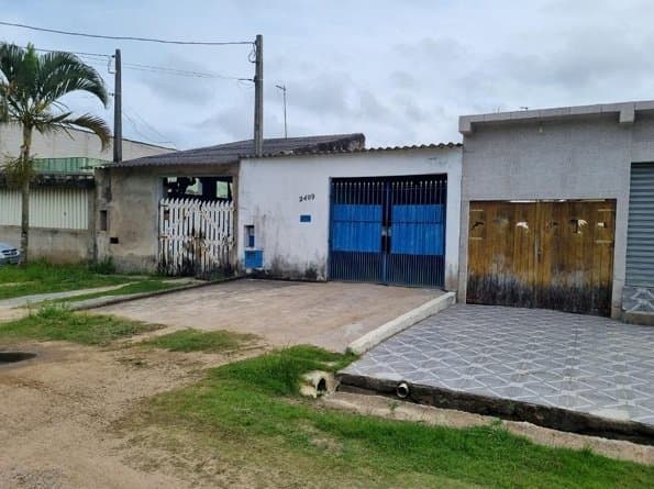 Casa em leilão judicial em Jardim Ribamar, Peruíbe — Rua Rui Barbosa, 2409