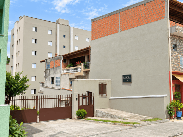 Prédio em leilão judicial em São Pedro, Osasco — Avenida Mal João Batista Mascarenhas Morais, 1170