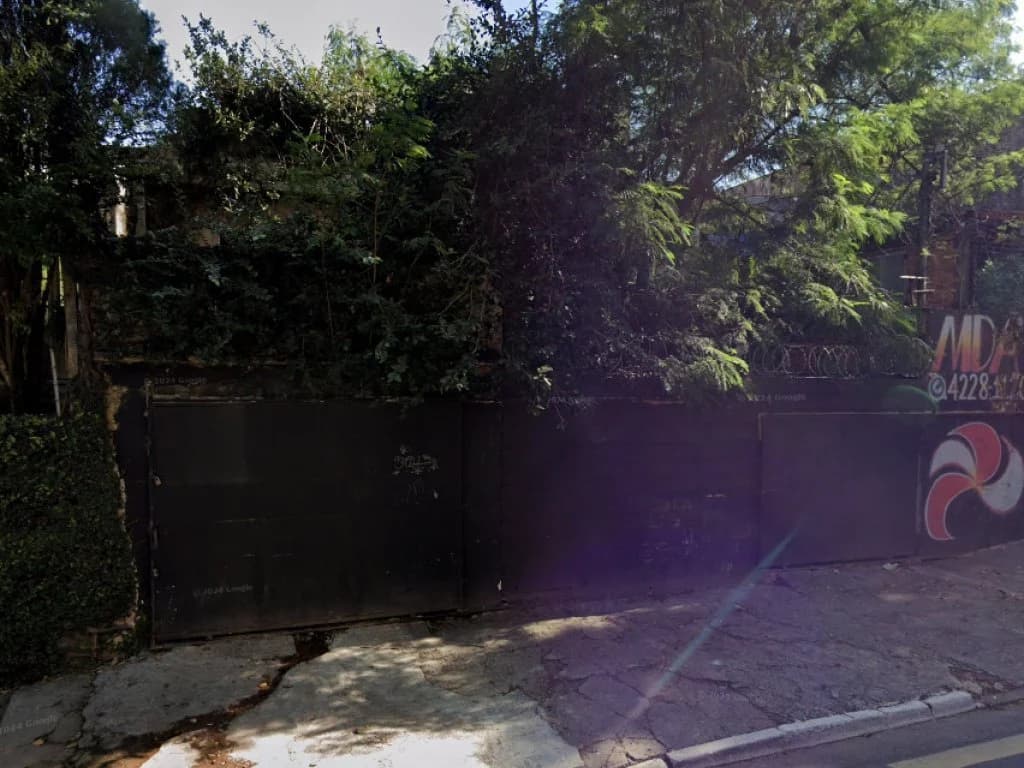 Casa em leilão judicial em Barcelona, São Caetano do Sul — Rua Alegre, 1126