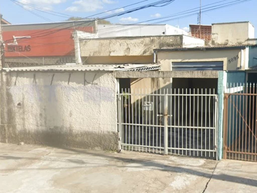 Casa em leilão judicial em Jardim Shangai, Jundiaí — Avenida Antônio Frederico Ozanan, 5095