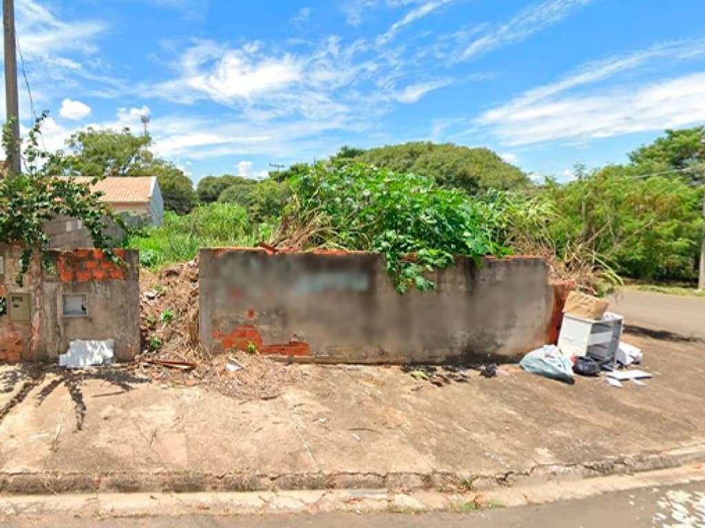 Terreno em leilão judicial em Jardim Andorinhas, Campinas — Avenida Itatiaia, Lt 01 da Qd 26