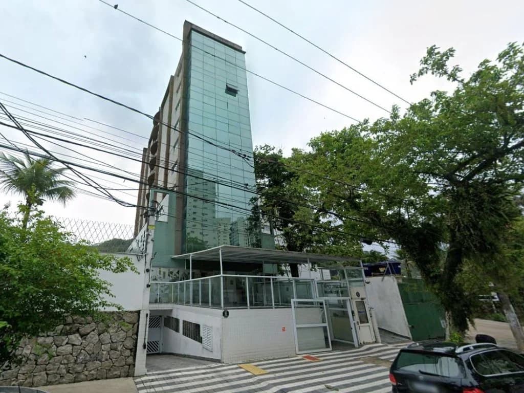 Comercial em leilão judicial em Vila Maia, Guarujá — Rua Washington, 140