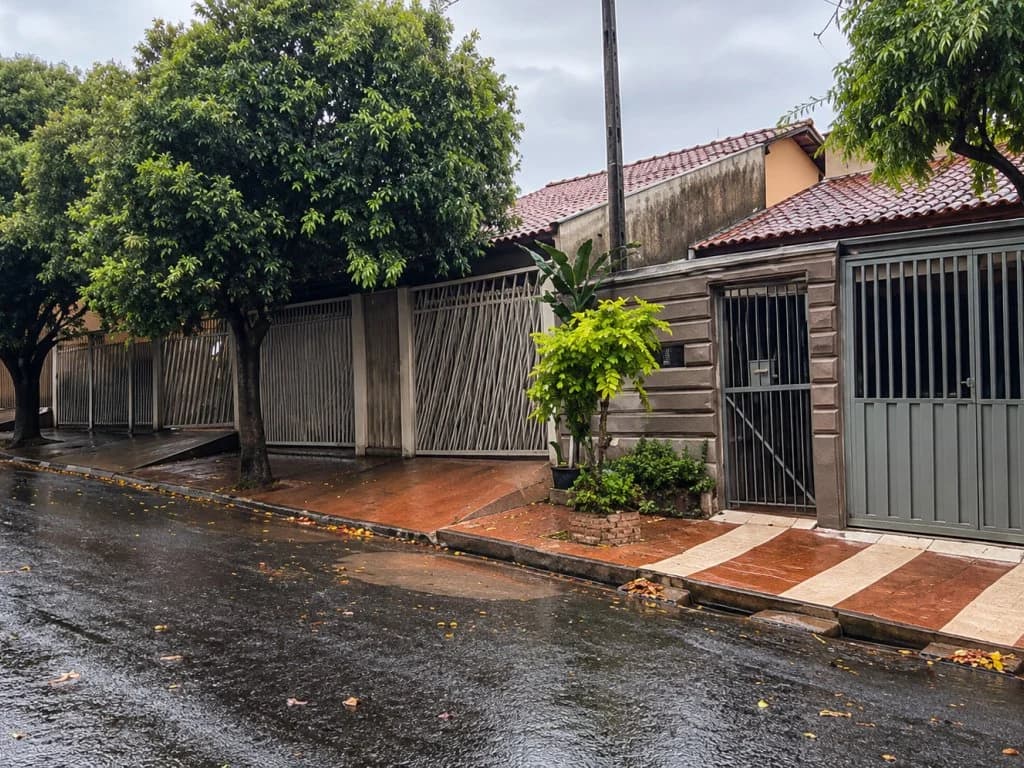 Casa em leilão extrajudicial em Loteamento Jardim Karina I, Mirassol — Rua dos Direitos Humanos, 1680