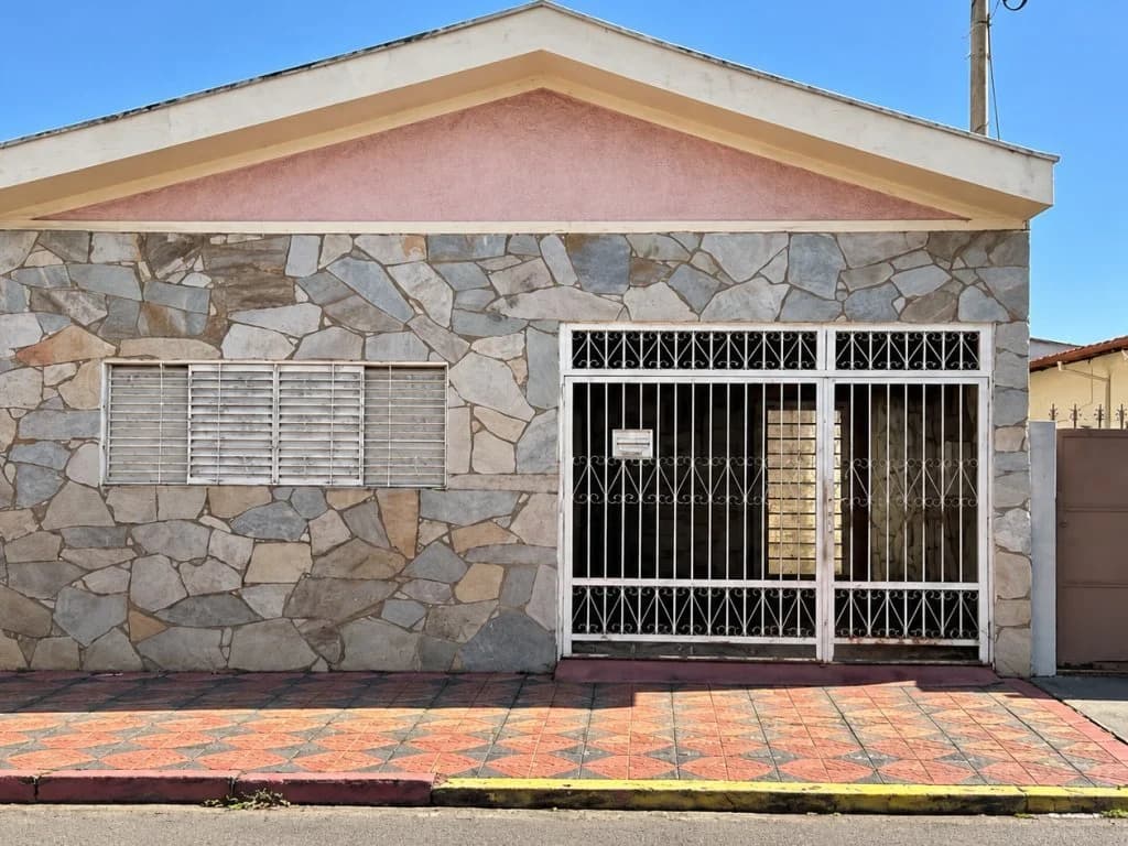 Casa em leilão extrajudicial em Campos Elíseos, Ribeirão Preto — Rua Marquês de Pombal, 693