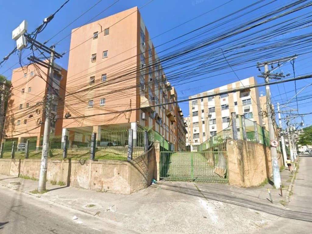 Apartamento em leilão extrajudicial em Santa Catarina, São Gonçalo — Rua Doutor Getúlio Vargas, nº 2.600