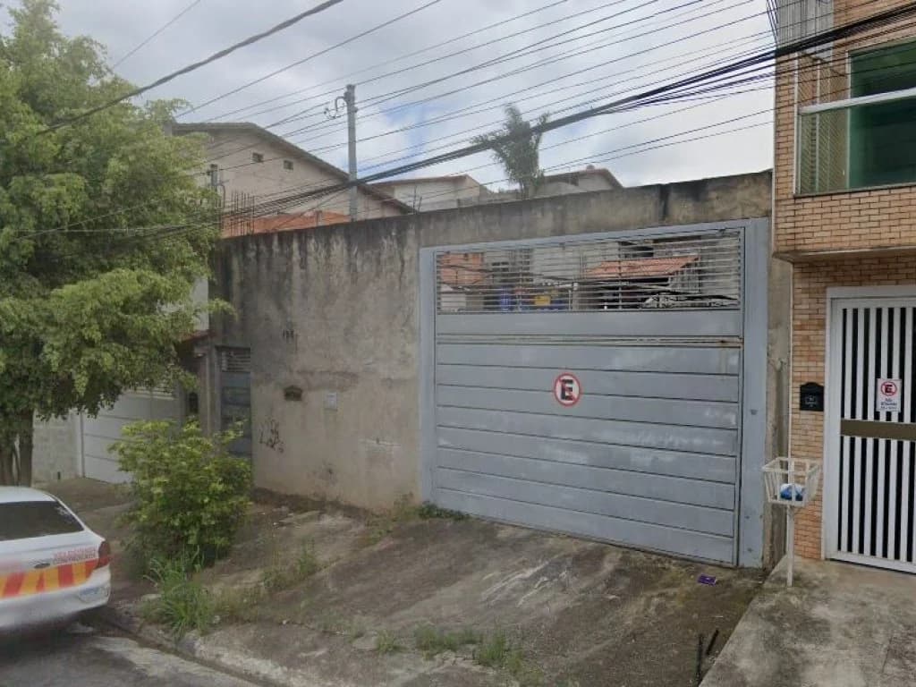 Casa em leilão judicial em Parque Continental, Guarulhos — Rua Oswaldo Getúlio Paulucci, 186
