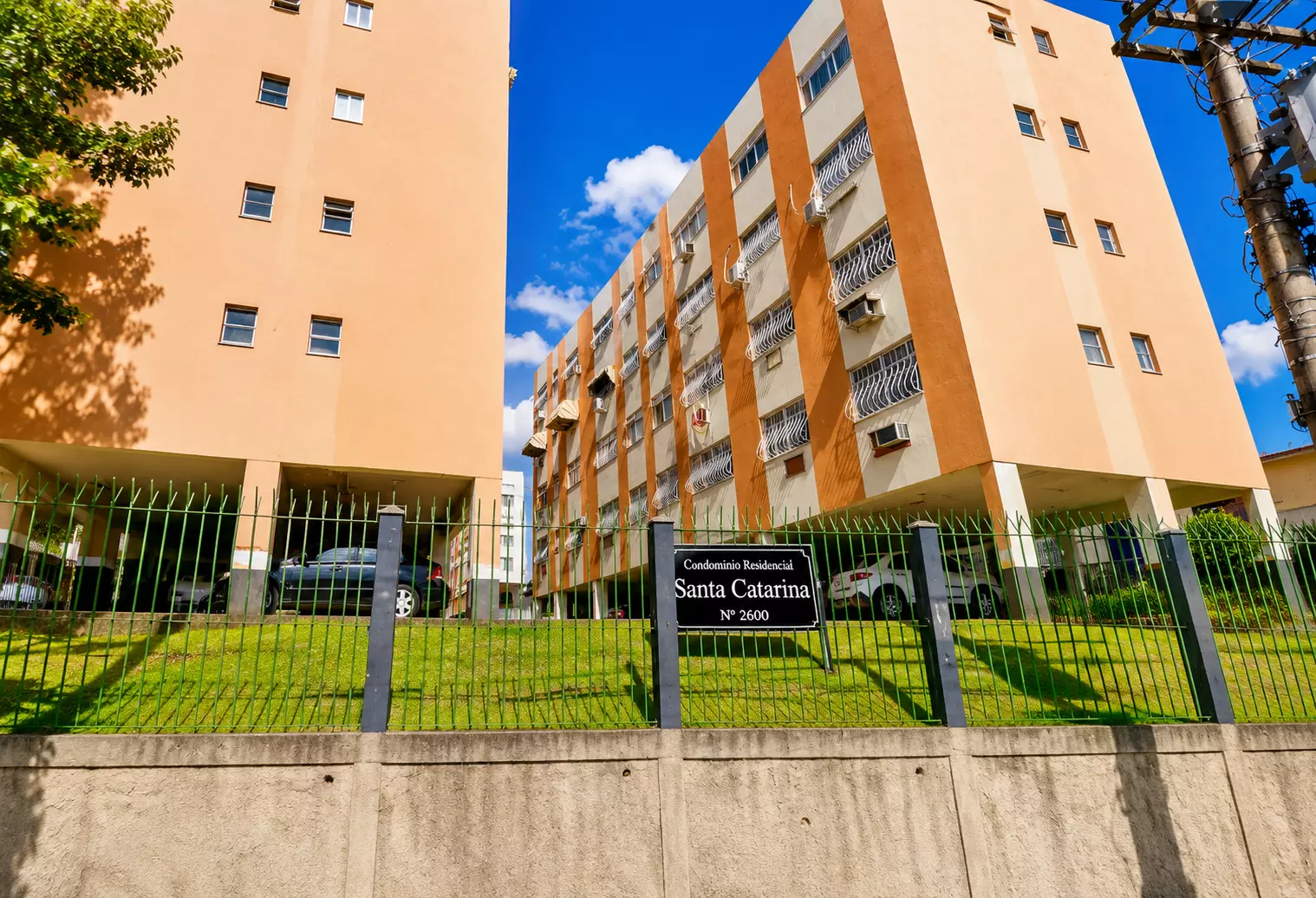 Apartamento em leilão extrajudicial em Santa Catarina, São Gonçalo — Rua Dr. Getúlio Vargas, nº 2600