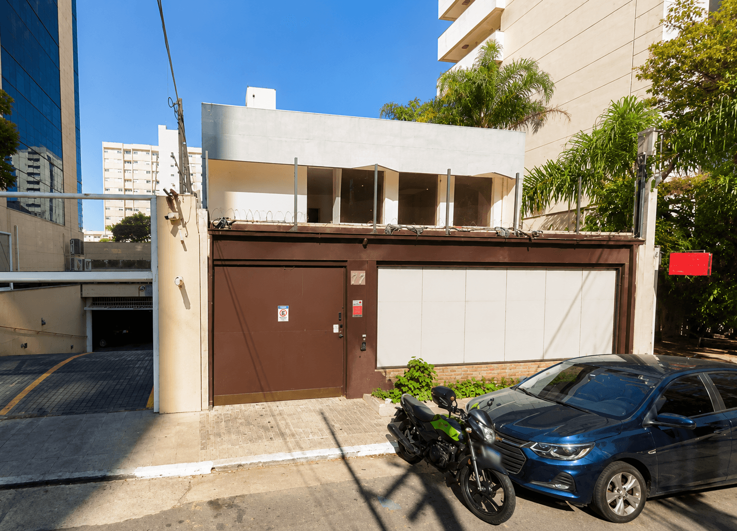 Comercial em leilão extrajudicial em Jardim Edith, São Paulo — Rua James Watt, nº 77 e 82