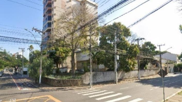 Comercial em leilão extrajudicial em Centro, Campos dos Goytacazes — Rua Baronesa Da Lagoa Dourada, nº 160