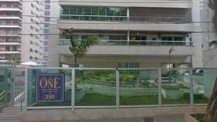 Apartamento em leilão extrajudicial em Barra da Tijuca, Rio de Janeiro — Rua Jornalista Henrique Cordeiro, nº 350