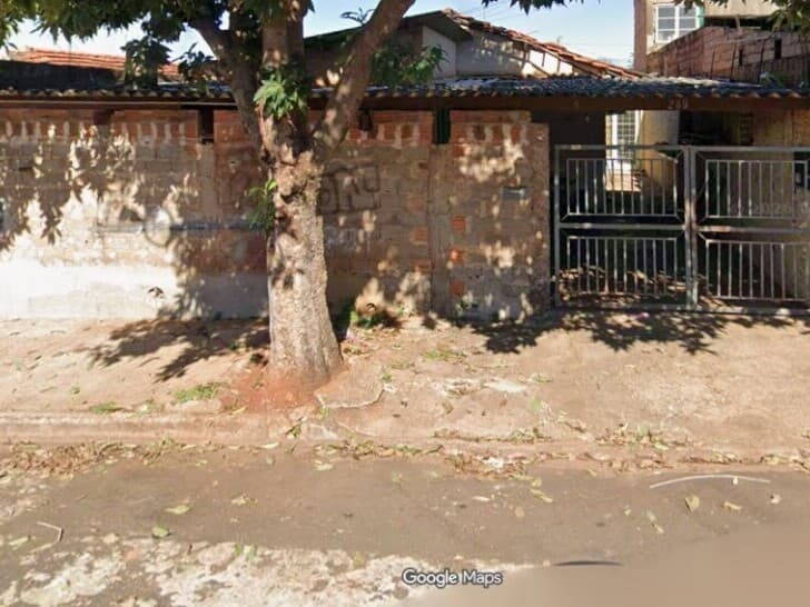 Casa em leilão judicial em Conjunto Habitacional Jd. Dom Bernardo José Mielli, Ribeirão Preto — Rua Attílio Pedro Cherubim, 289