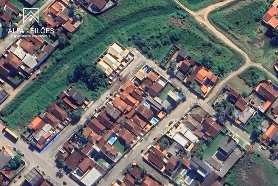 Casa em leilão judicial em Jardim Edel, Itanhaém — Rua 18, n° Lote 02, Quadra 25
