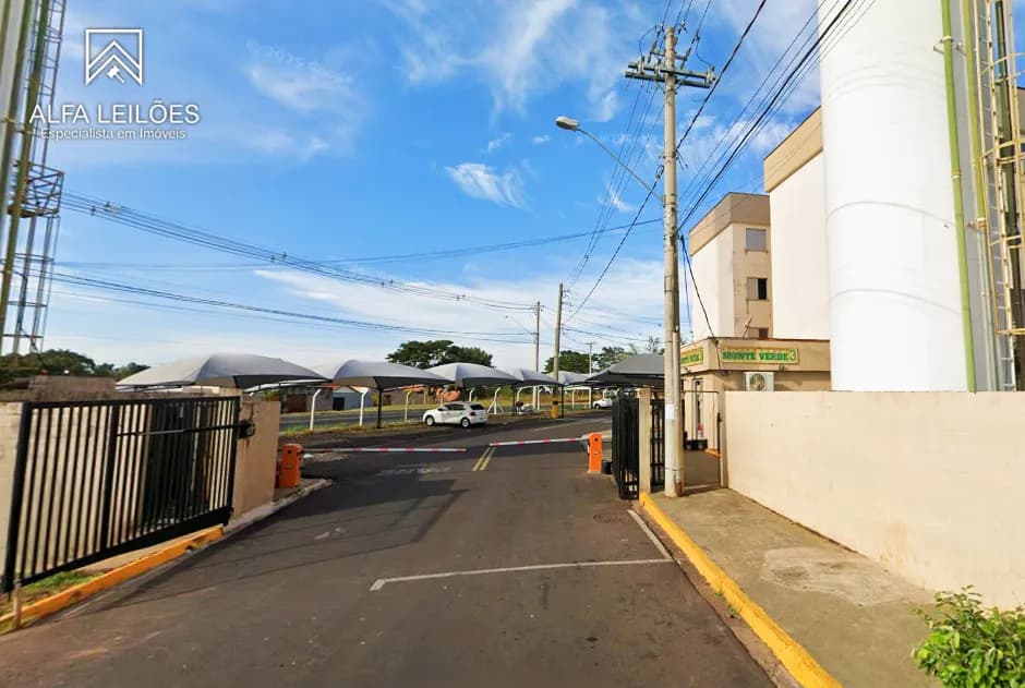 Apartamento em leilão judicial em Residencial Parque Granja Cecília A, Bauru — Rua Dois, n° 1-140, Apartamento nº 1014, Bloco 10, do Condomínio Residencial Monte Verde III