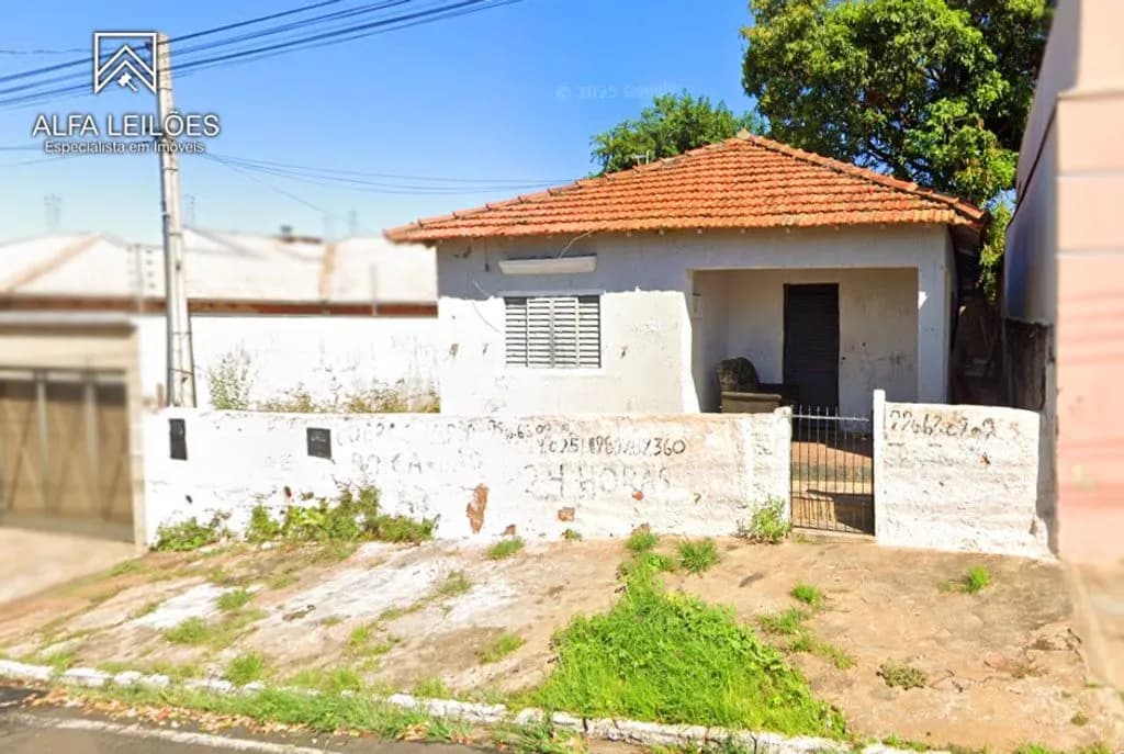 Casa em leilão judicial em São Francisco, Catanduva — Rua Uruguaiana, n° 303