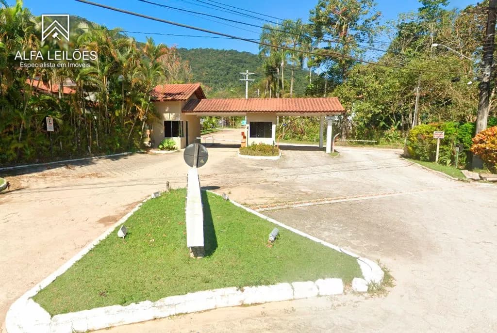 Terreno em leilão judicial em Lagoinha, Ubatuba — Rua Sabiá, nº 2346, Lote 16