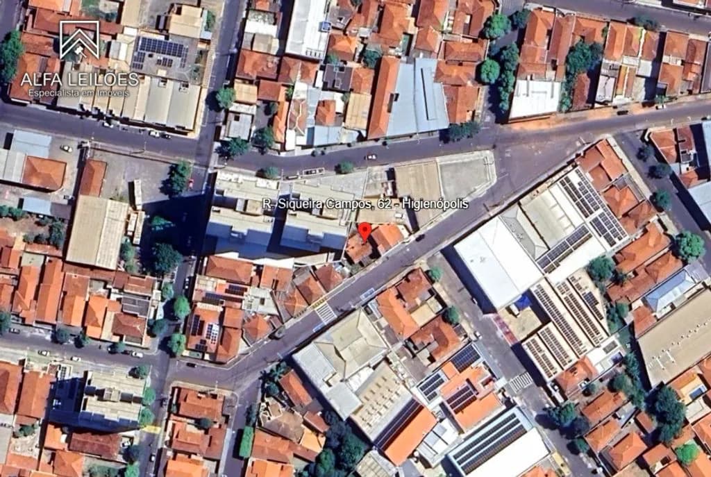 Casa em leilão judicial em São João, Araçatuba — Rua Siqueira Campos, n° 62