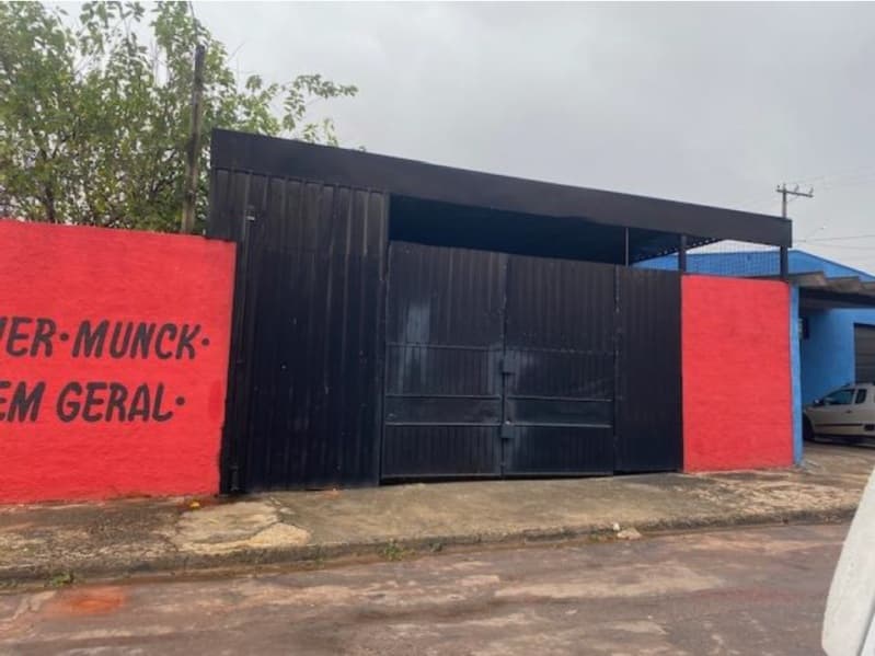 Galpão em leilão judicial em Jardim Araruna, Bauru — Rua Roberto Boletti- 0-0 LI Q30 JD