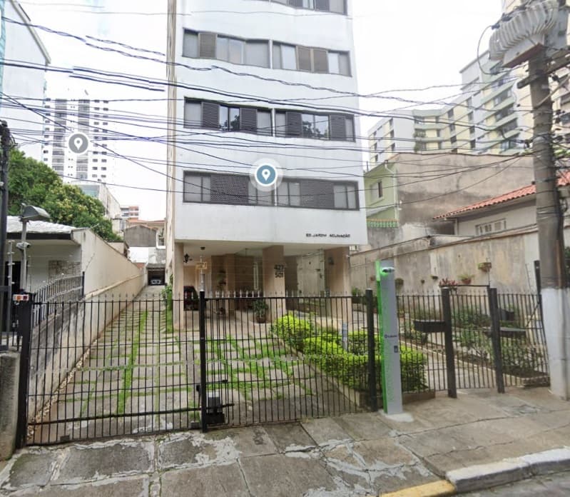 Apartamento em leilão judicial em Aclimação, São Paulo — Rua Sebastião Carneiro, 427