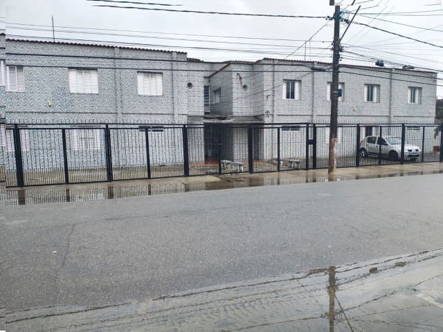 Apartamento em leilão extrajudicial em Copacabana Paulista, Mongaguá — Avenida Jussara, 411 - Apto 02-E