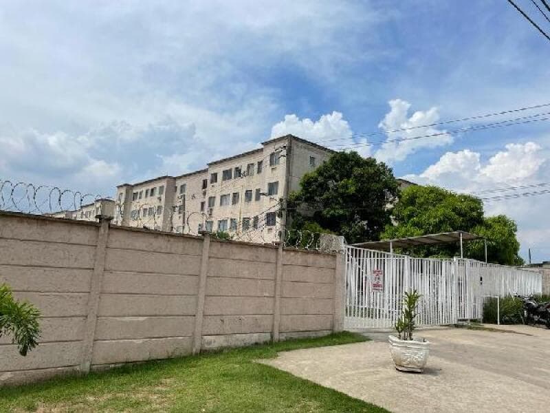 Apartamento em leilão extrajudicial em Cosmos, Rio de Janeiro — RUA DOS CAQUIZEIROS, N. 48, Apto. 404, BL 02