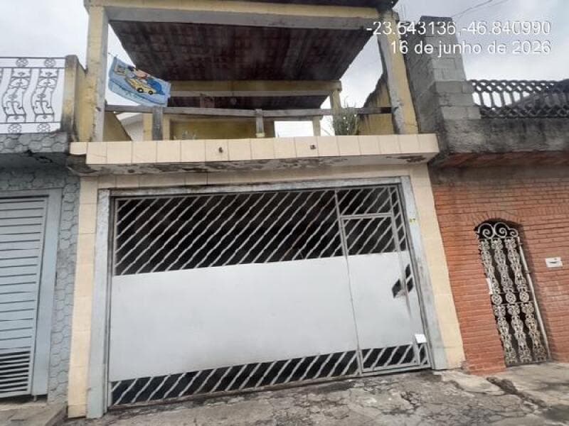 Prédio em leilão extrajudicial em Jardim Ampermag, Carapicuíba — RUA LUIS VAZ DE CAMOES, N. 37, QD A LT 4