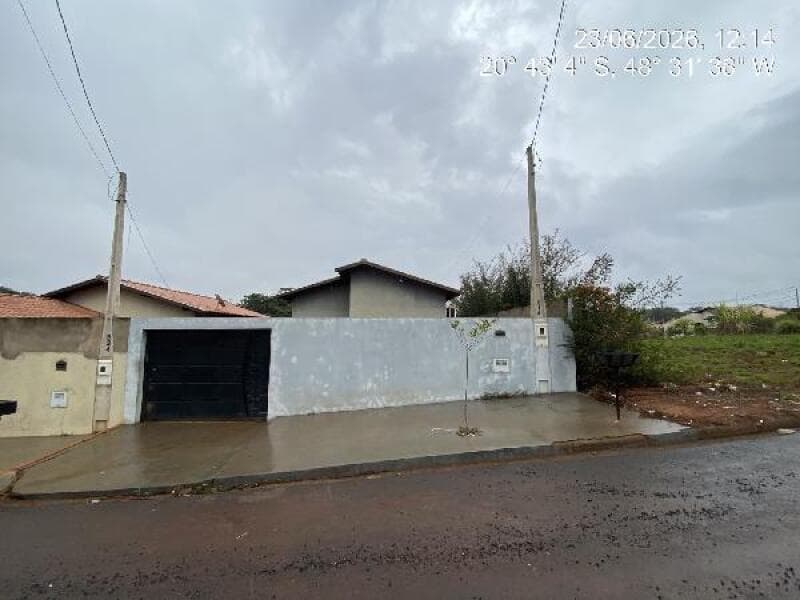 Prédio em leilão extrajudicial em Colina — RUA B, N. 514, QD 04 LT 06