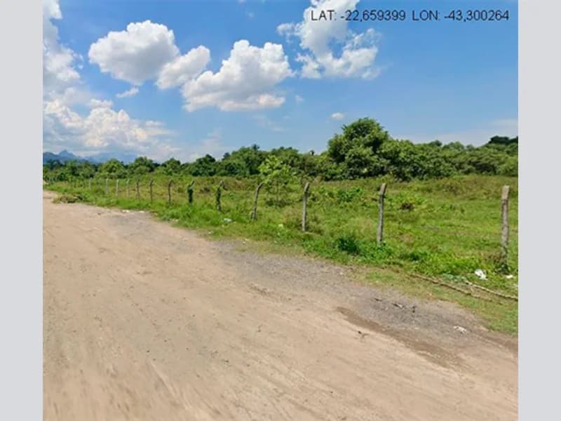 Terreno em leilão extrajudicial em Chácaras Rio-Petrópolis, Duque de Caxias — Estrada Das Figueiras, SN