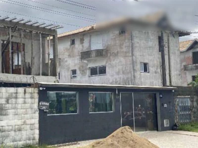 Casa em leilão extrajudicial em Centro, Peruíbe — Avenida Governador Mário Covas, 255