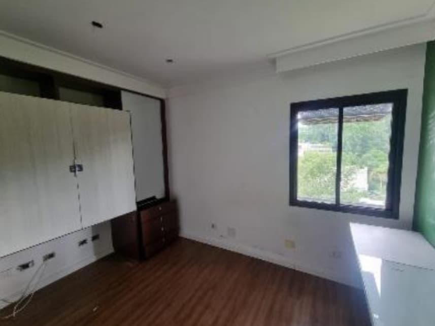 Apartamento em leilão extrajudicial em Morumbi, São Paulo — Rua Adalívia de Toledo, 247 - Apartamento duplex n° 31 - Edifício Tivoli Park