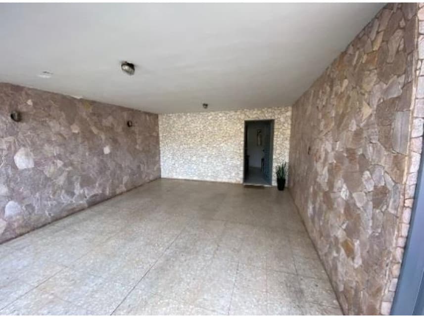 Casa em leilão extrajudicial em Vila Souto, Bauru — Rua Altino Arantes, 5-17