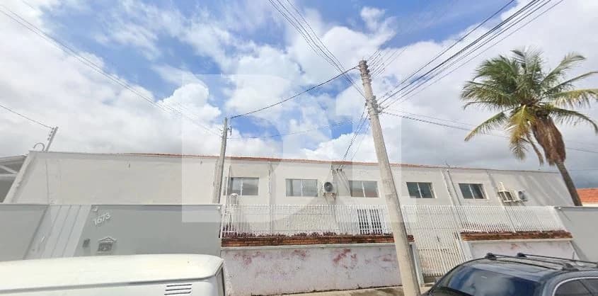 Galpão em leilão judicial em Vila Guilhermina, Pirassununga — Avenida Padre Leo Lunders, 1673