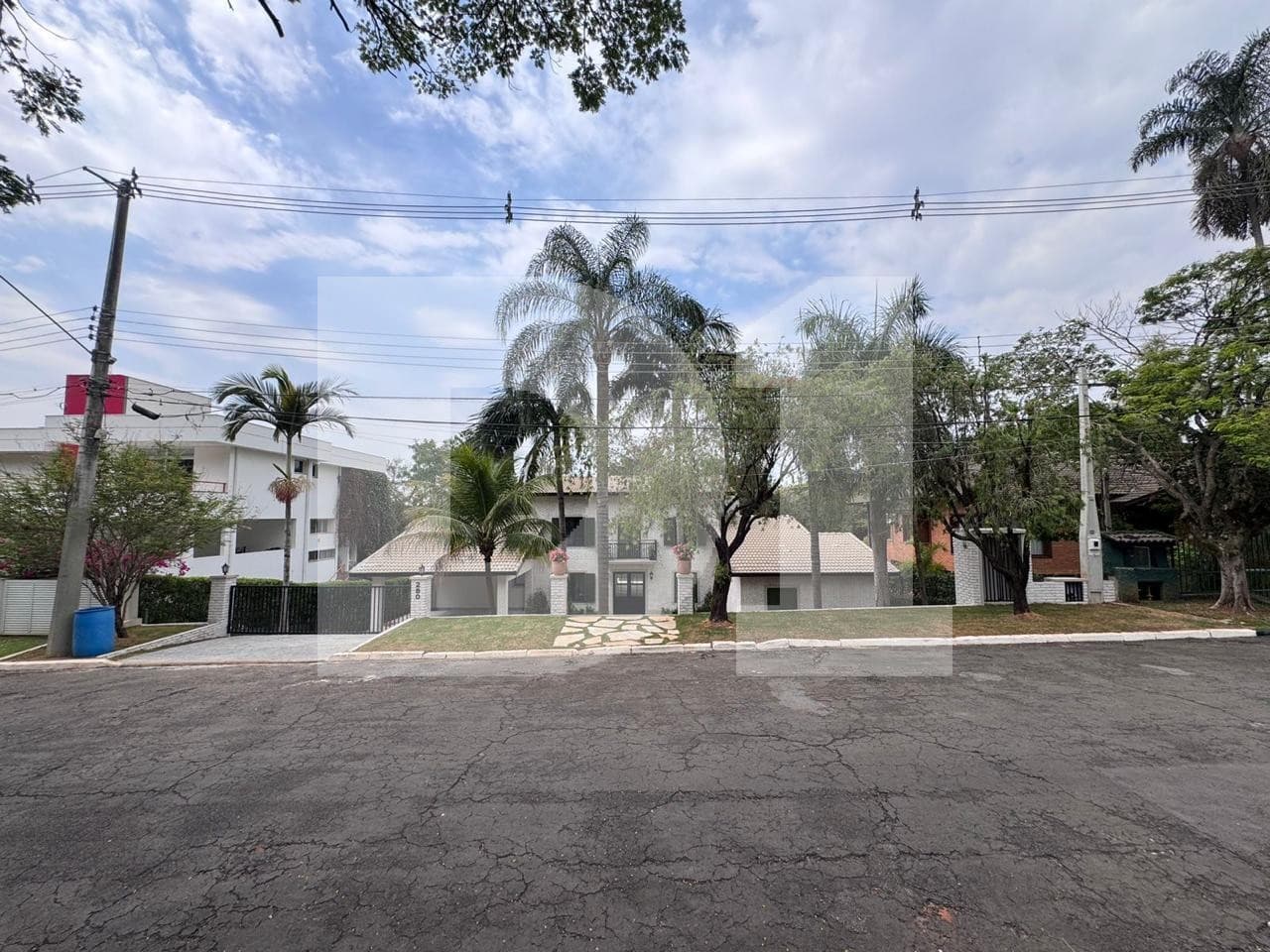 Casa em leilão extrajudicial em Helvétia Country, Indaiatuba — Avenida Helvétia, 217